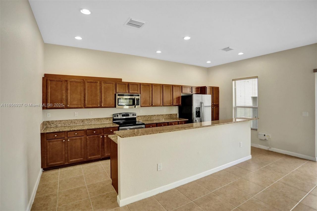 9500 SW 167th Ave, Unit 9500, Miami, FL 33196 Photo