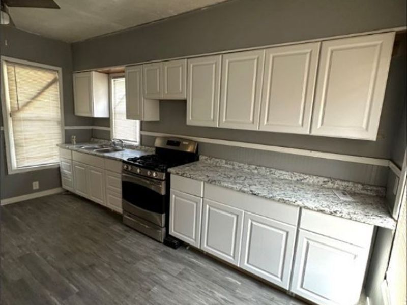 821 E 156th Street, Cleveland, OH 44110 Photo 3