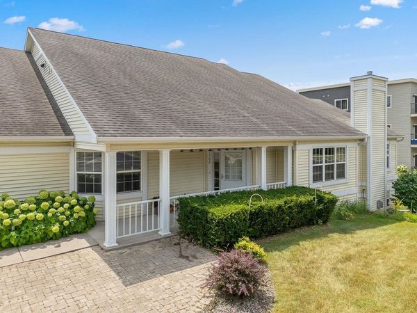 1902 Huntington Park Drive, Unit 1902, Reedsburg, WI 53959