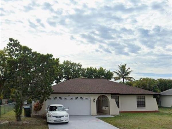 122 SW 21st ST, CAPE CORAL, FL 33991