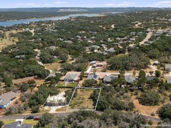 21800 Cardinal Ave, Lago Vista, TX 78645