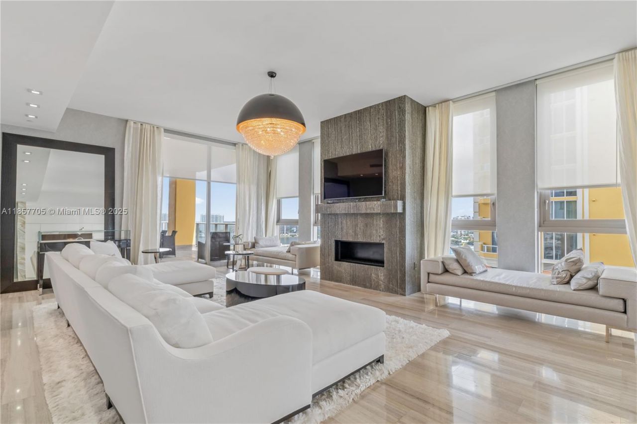 17749 Collins Ave, Unit 1901, Sunny Isles Beach, FL 33160 Photo