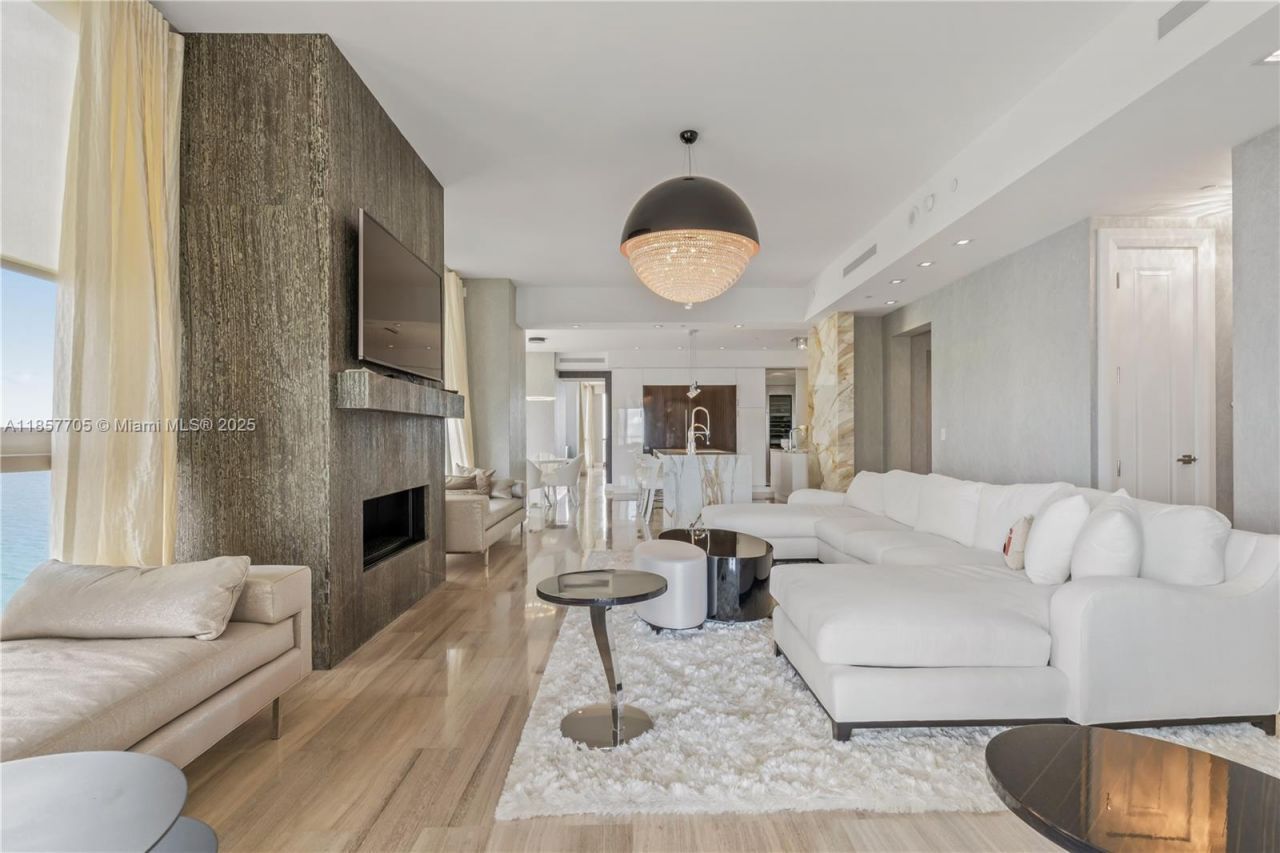 17749 Collins Ave, Unit 1901, Sunny Isles Beach, FL 33160 Photo