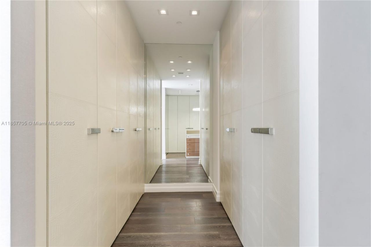 17749 Collins Ave, Unit 1901, Sunny Isles Beach, FL 33160 Photo