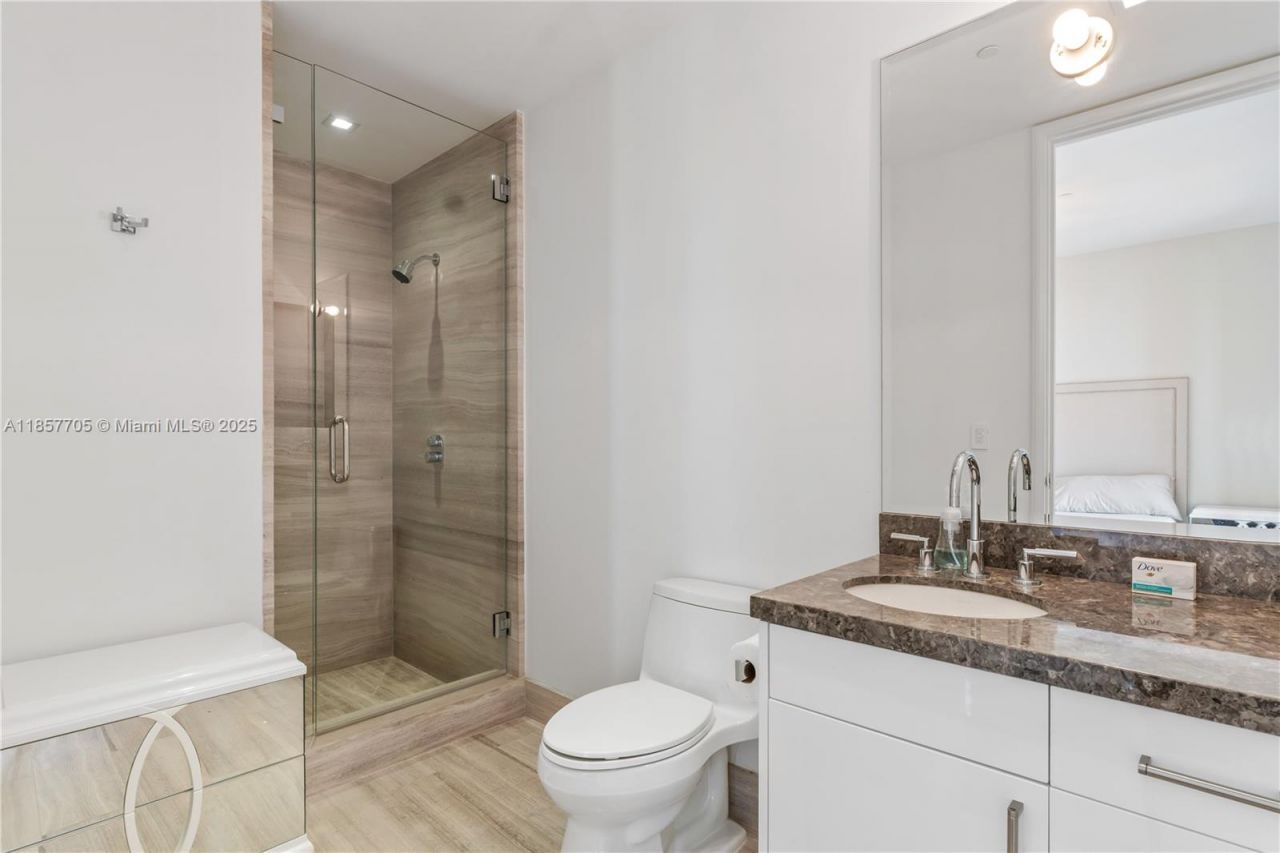 17749 Collins Ave, Unit 1901, Sunny Isles Beach, FL 33160 Photo