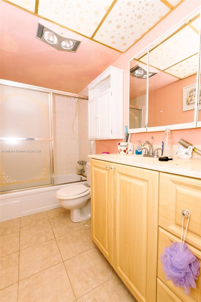 619 NE 14th Ave, Unit 507, Hallandale Beach, FL 33009 Photo