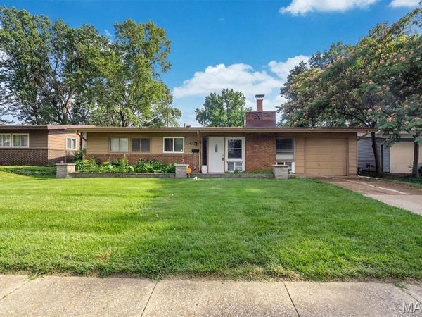 2340 Saint Catherine Street, St Louis, MO 63033