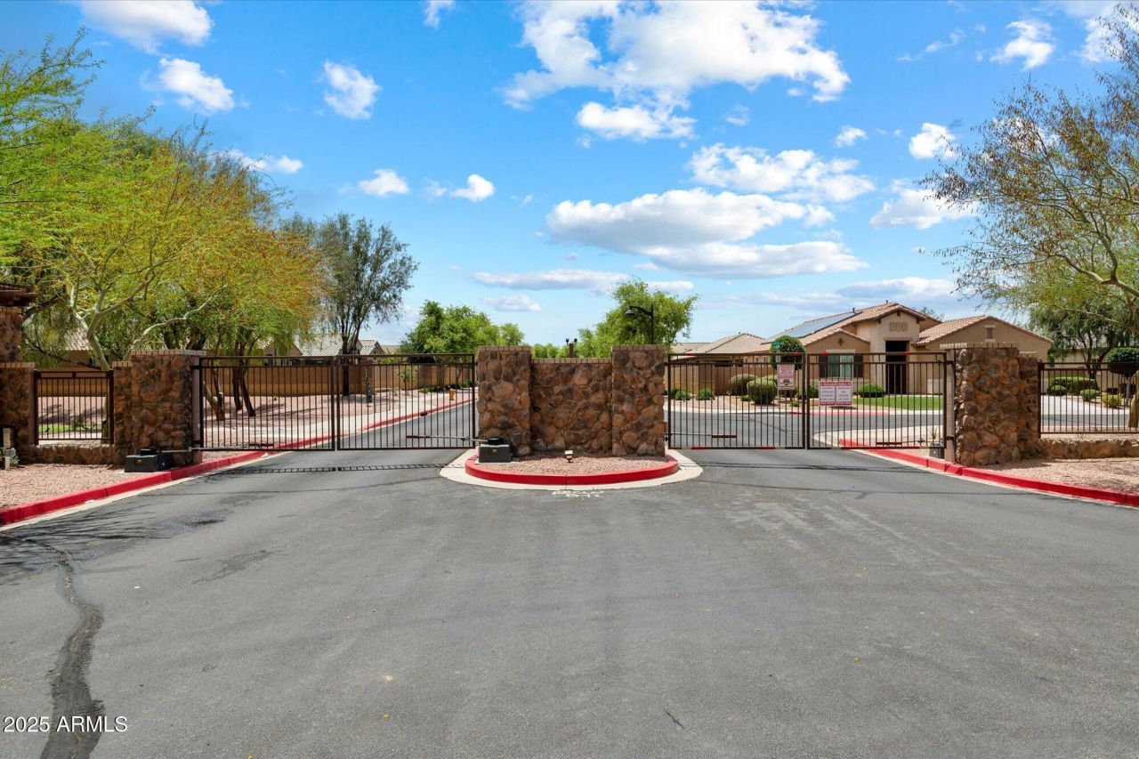 41413 W JAMES Lane Maricopa, AZ 85138