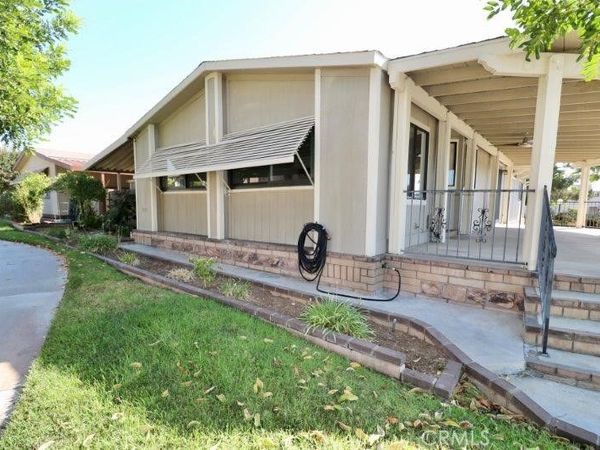 521 Forest Lake Drive, Unit 64, Brea, CA 92821