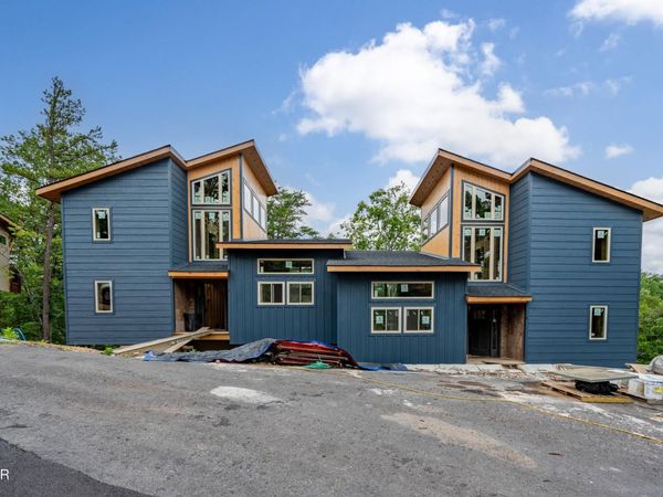 2385 Forge Hideaway Loop, Pigeon Forge, TN 37863