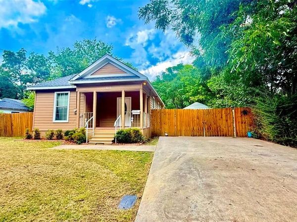 605 E Hickory Street, Kaufman, TX 75142