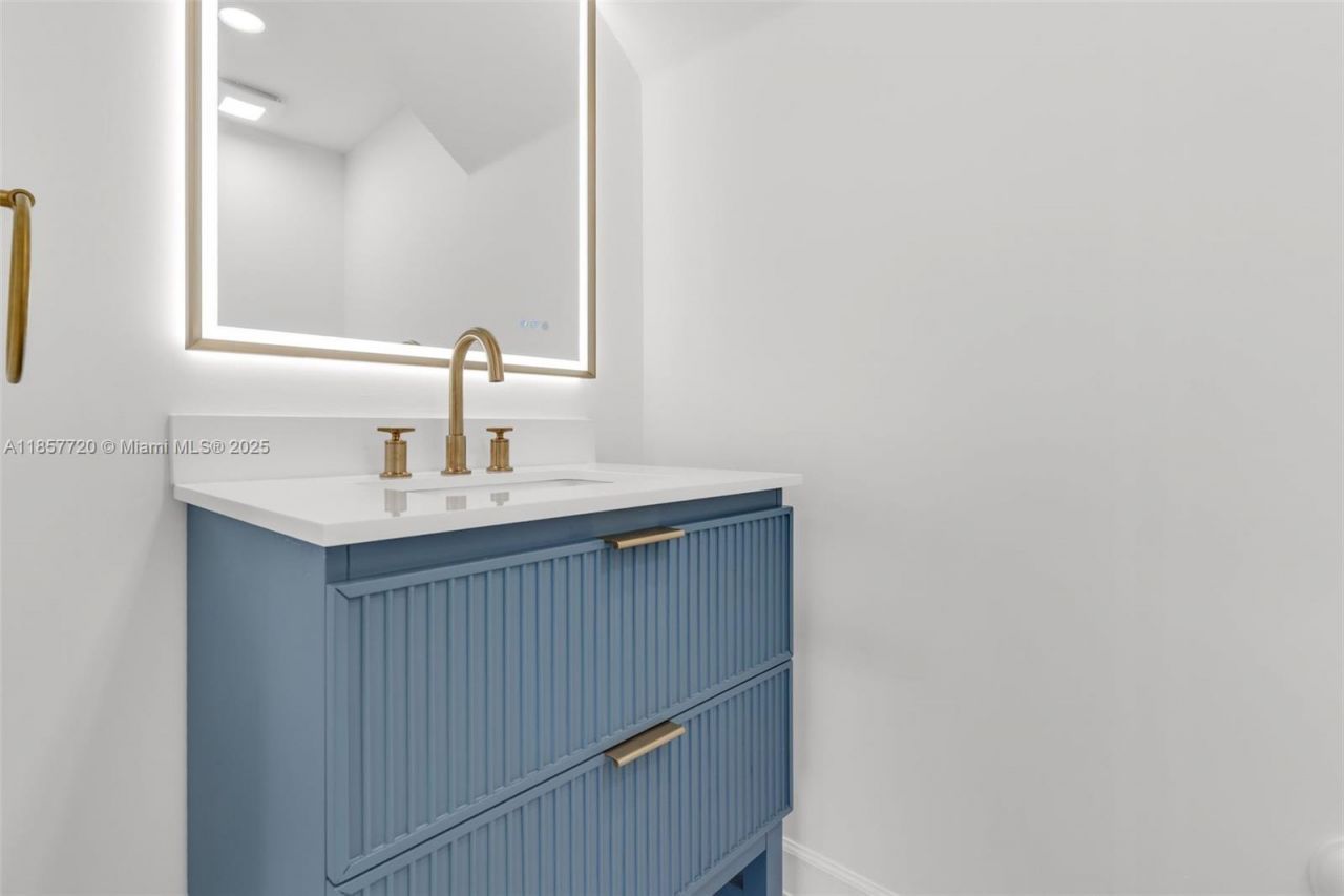 12373 NW 24th Pl, Miami, FL 33167 Photo