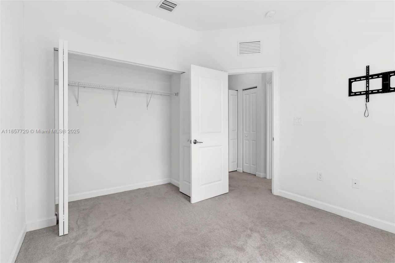 12373 NW 24th Pl, Miami, FL 33167 Photo