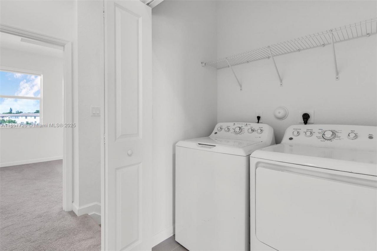 12373 NW 24th Pl, Miami, FL 33167 Photo