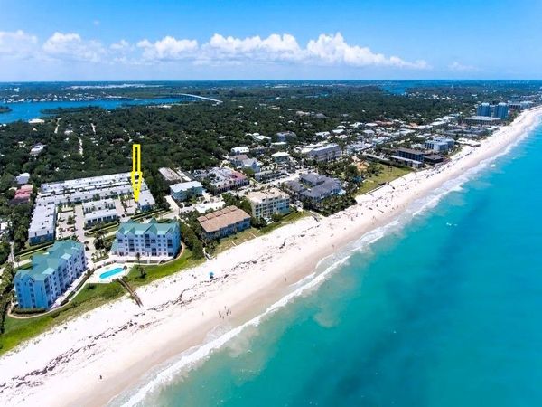 2737 Ocean Drive, Unit 21B, Vero Beach, FL 32963