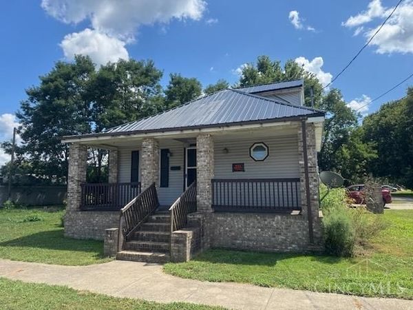 208 W Second Street, Manchester, OH 45144