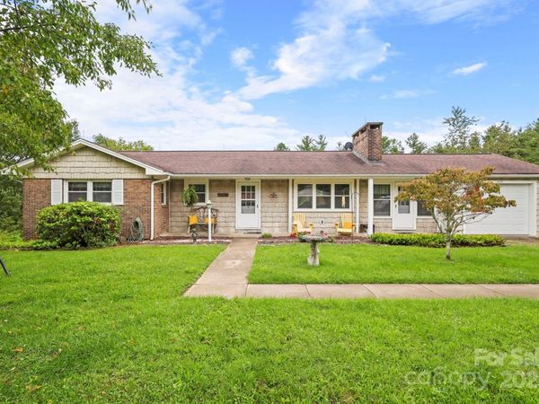 1074 Nikanor Road, West Jefferson, NC 28694