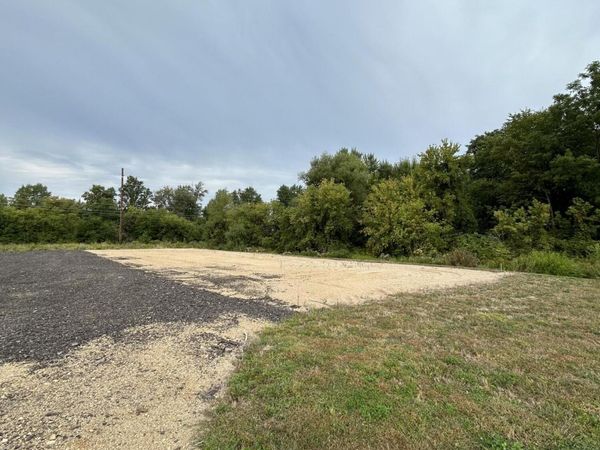 3770 Division Avenue S, Wayland, MI 49348