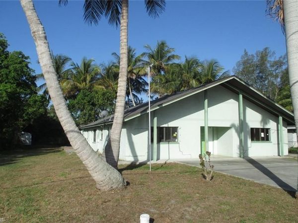 5395 Carolina AVE, NAPLES, FL 34113