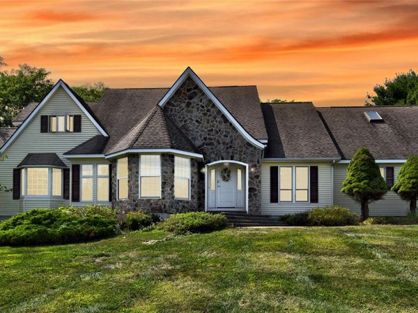 3 Lake View Drive, Goshen, NY 10924