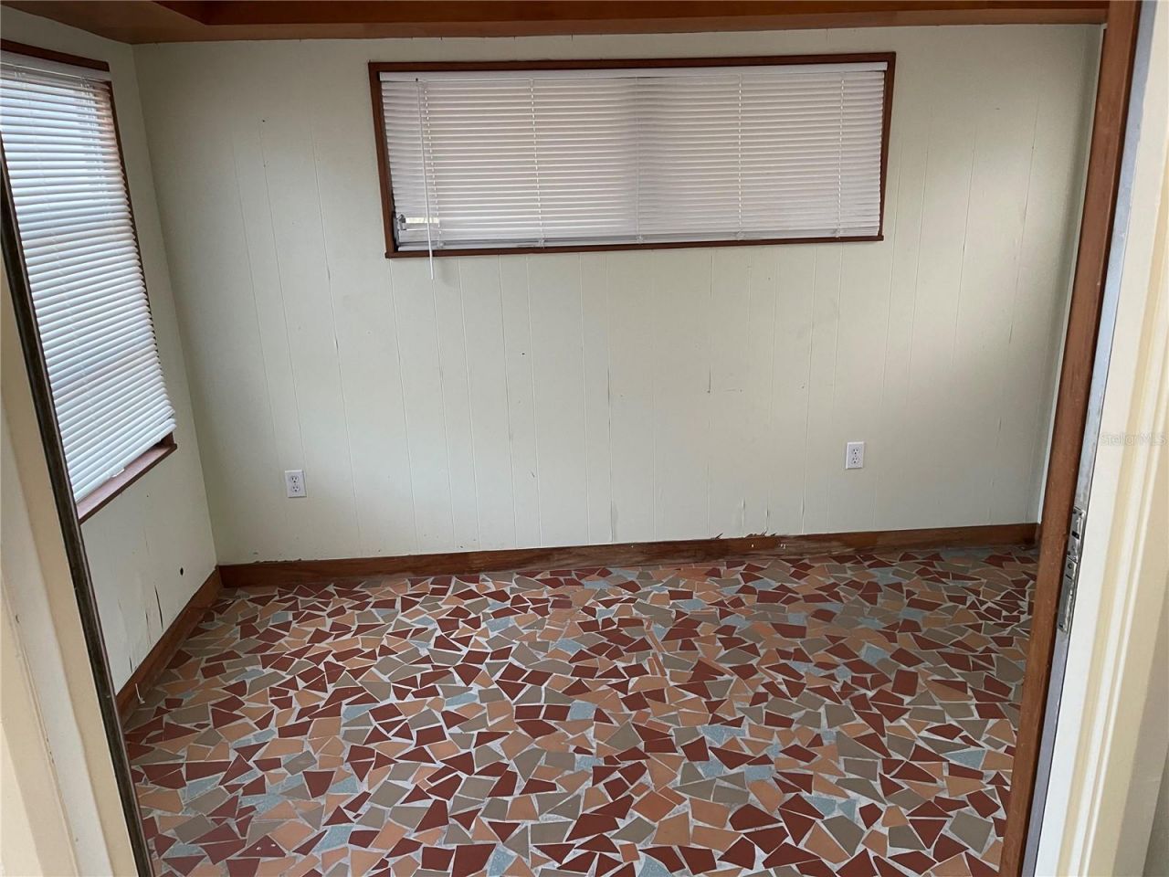 2415 Pelican Drive, Sarasota, FL 34237 Photo