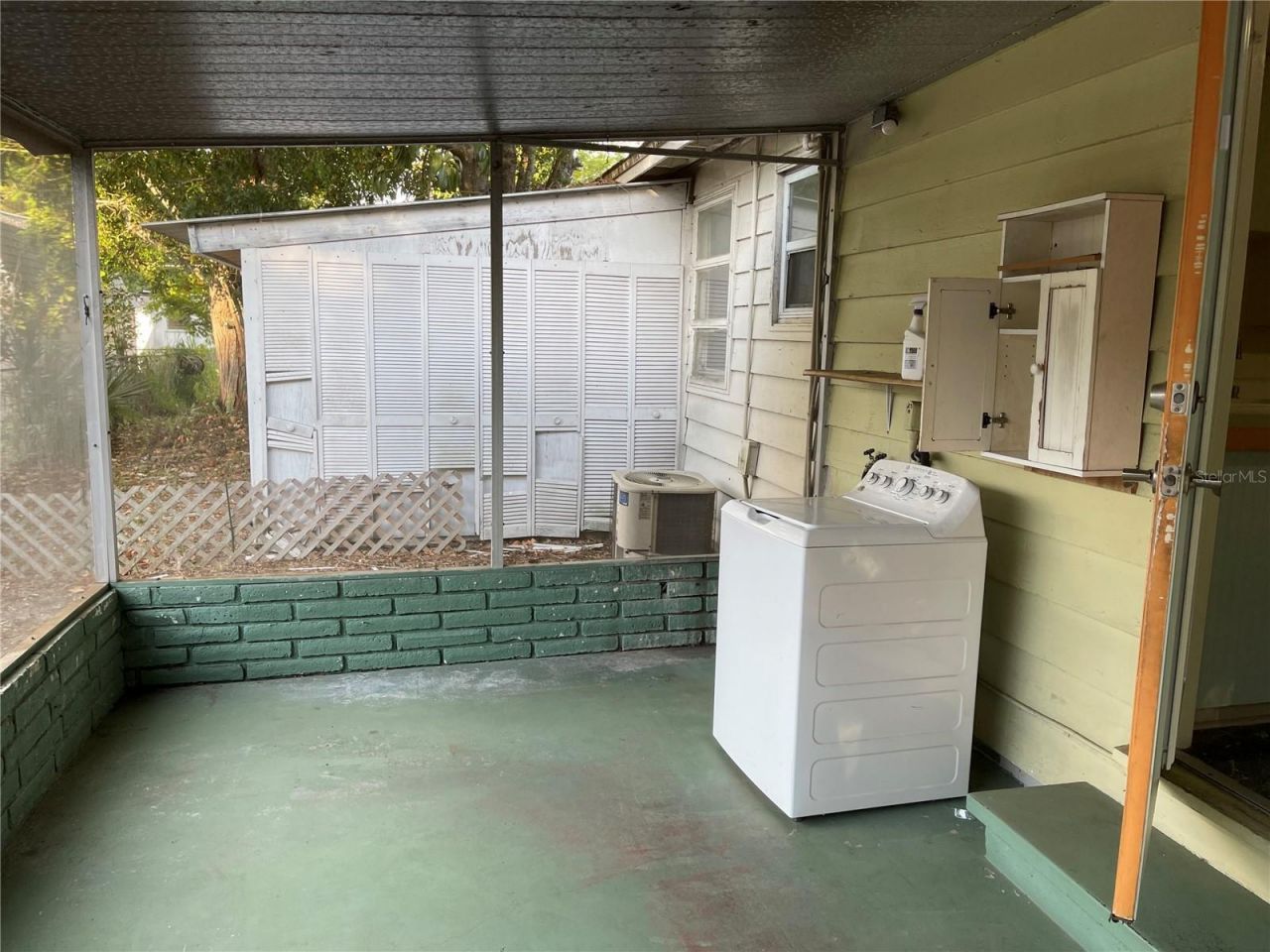 2415 Pelican Drive, Sarasota, FL 34237 Photo