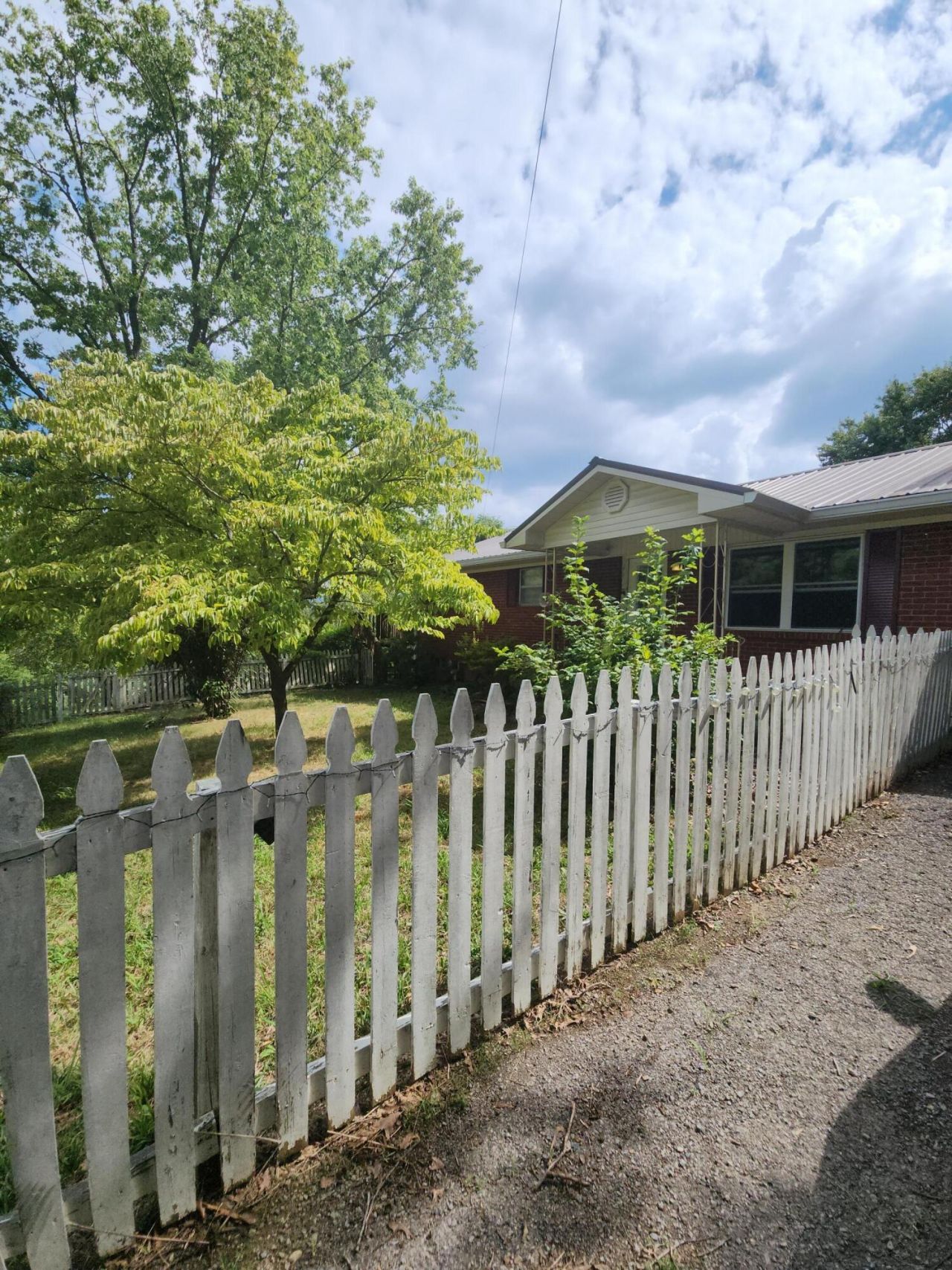 300 Tanasi Drive, Newport, TN 37821 Main Photo