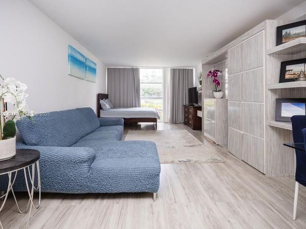 501 Three Islands Blvd, Unit 117, Hallandale Beach, FL 33009