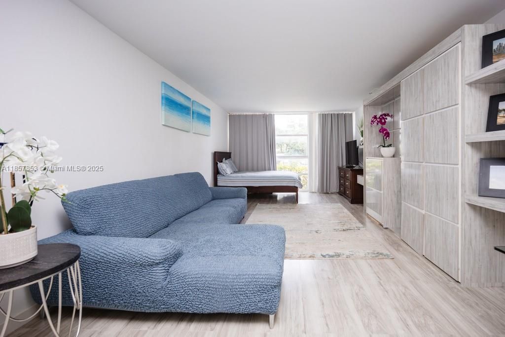 501 Three Islands Blvd, Unit 117, Hallandale Beach, FL 33009 Photo