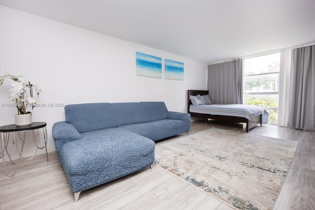 501 Three Islands Blvd, Unit 117, Hallandale Beach, FL 33009 Photo