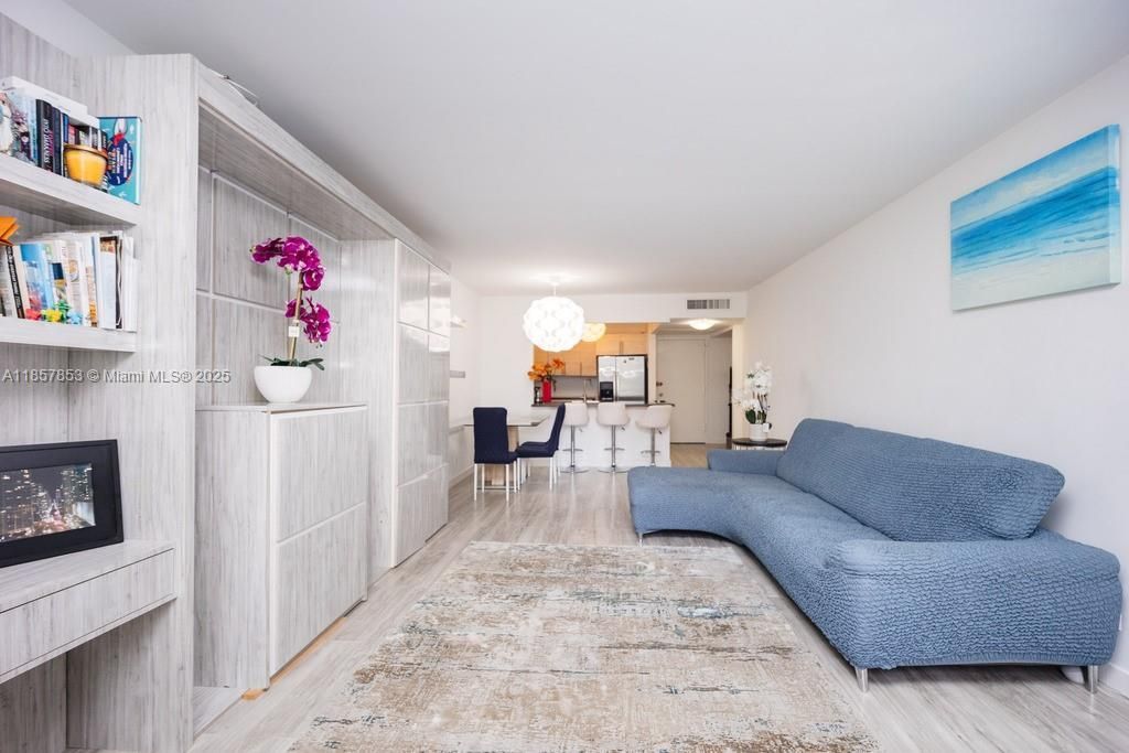 501 Three Islands Blvd, Unit 117, Hallandale Beach, FL 33009 Photo