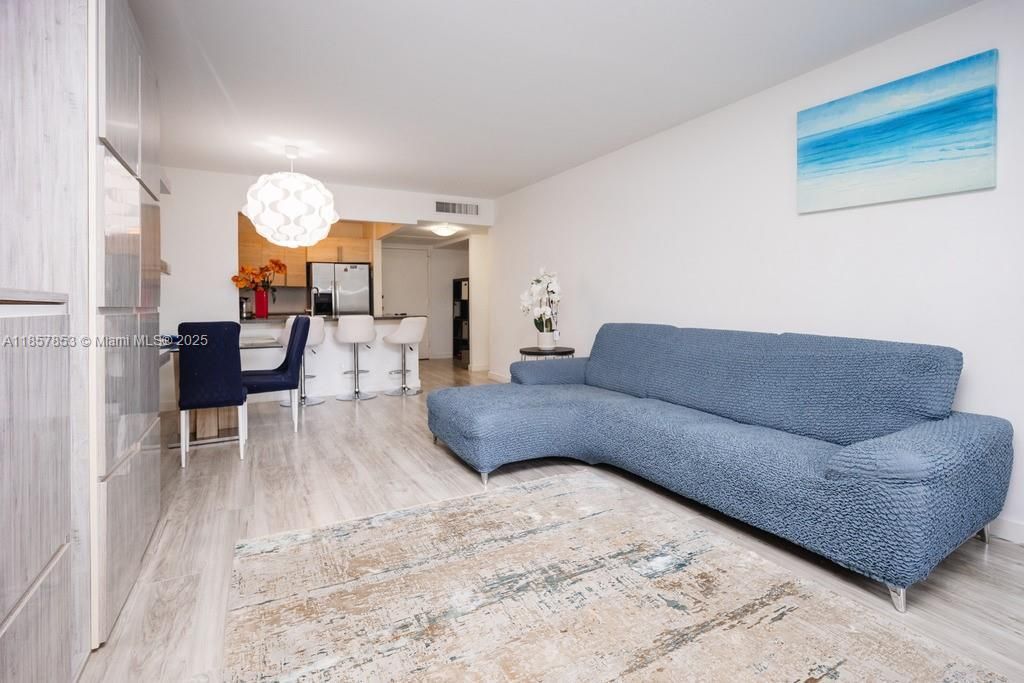 501 Three Islands Blvd, Unit 117, Hallandale Beach, FL 33009 Photo