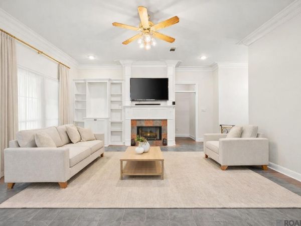 16307 Megan Ln, Prairieville, LA 70769