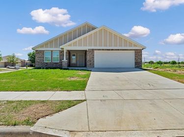 4037 Bonita Springs Drive, Fort Worth, TX 76123
