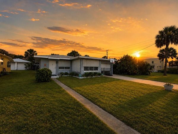 1517 N GRANDVIEW AVENUE, DAYTONA BEACH, FL 32118