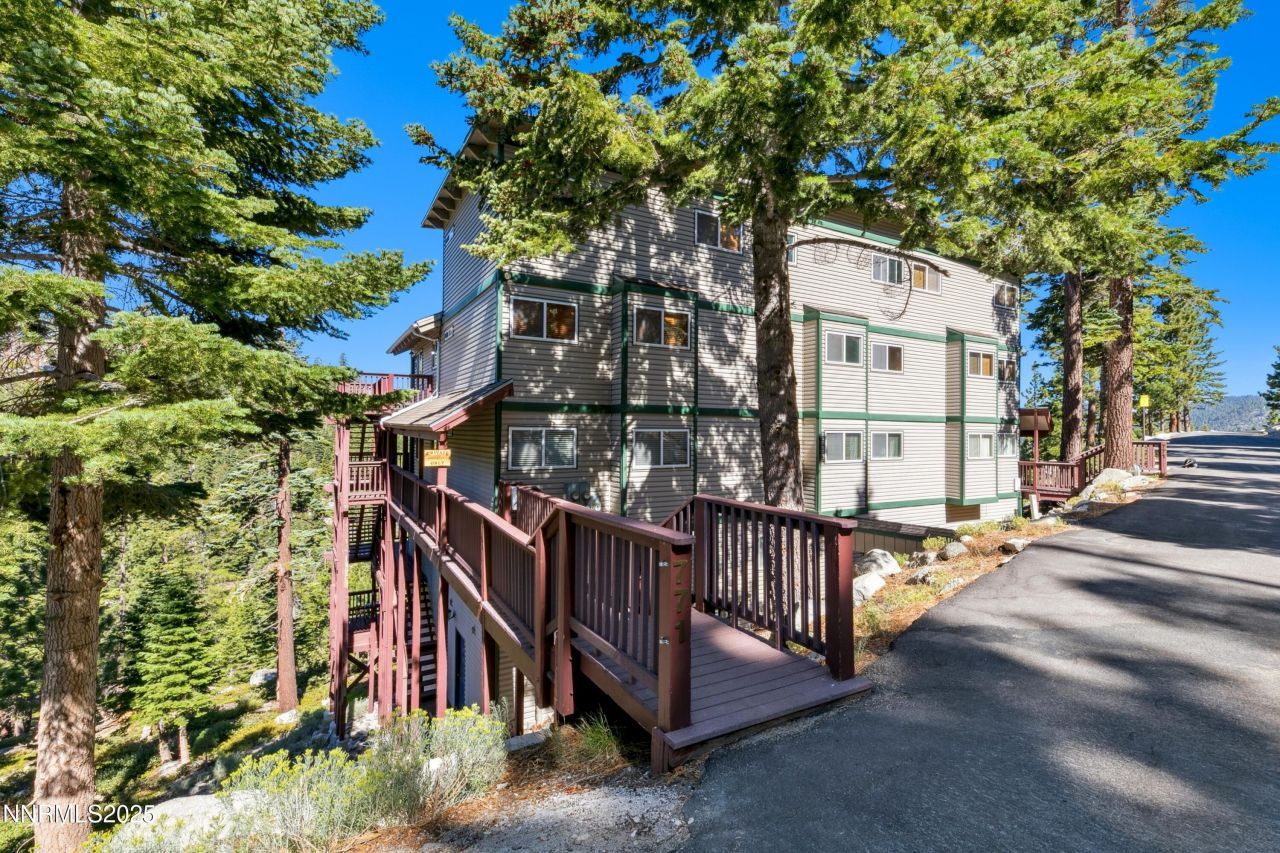 771 N Bowl Lane, Unit B, Stateline, NV 89449 Photo