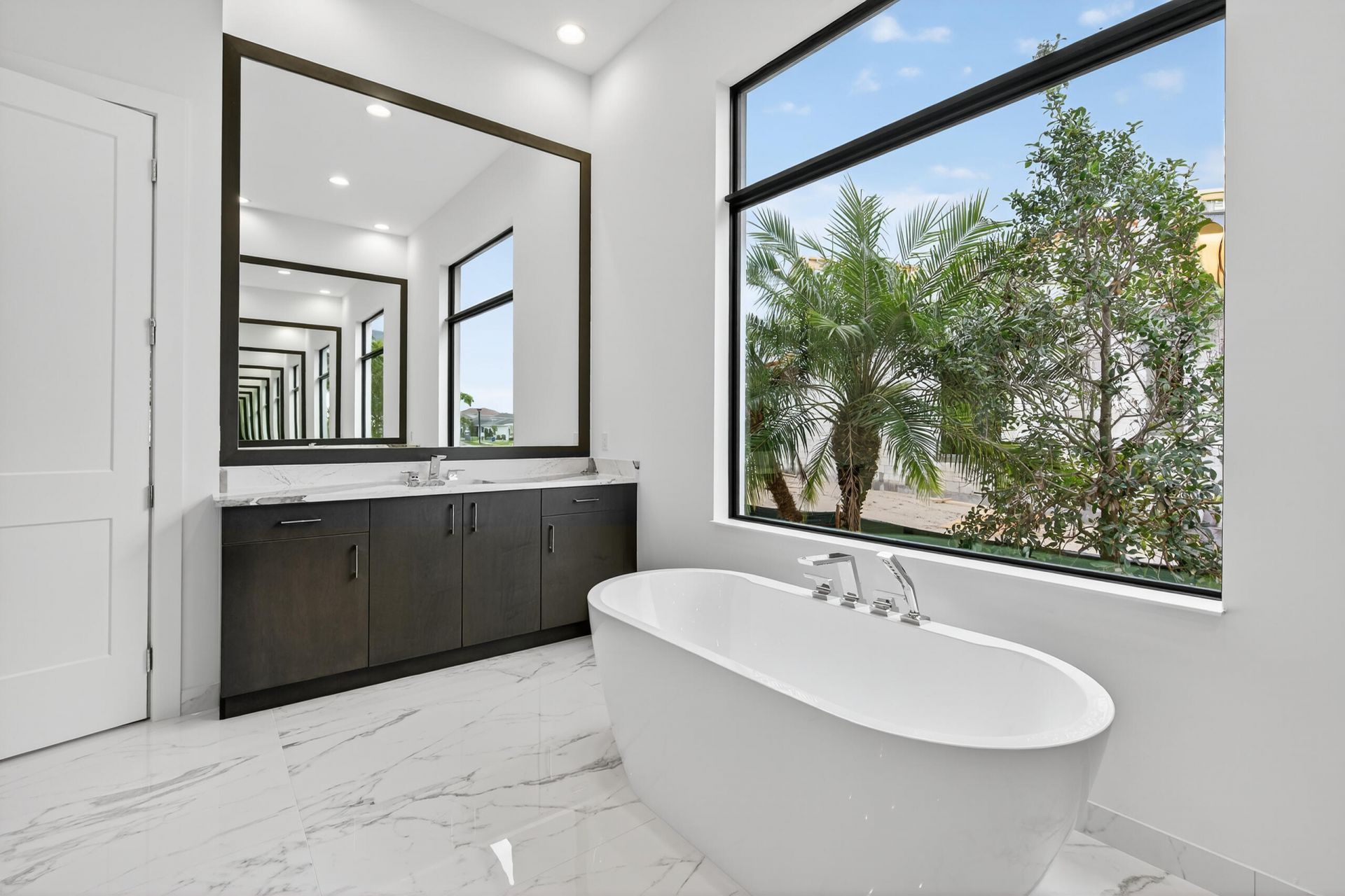 9144 Coral Isles Circle, Palm Beach Gardens, FL 33412 Photo