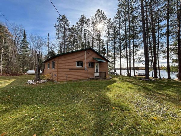 24760 Ruth Lake Road, Spurr Twp, MI 49861