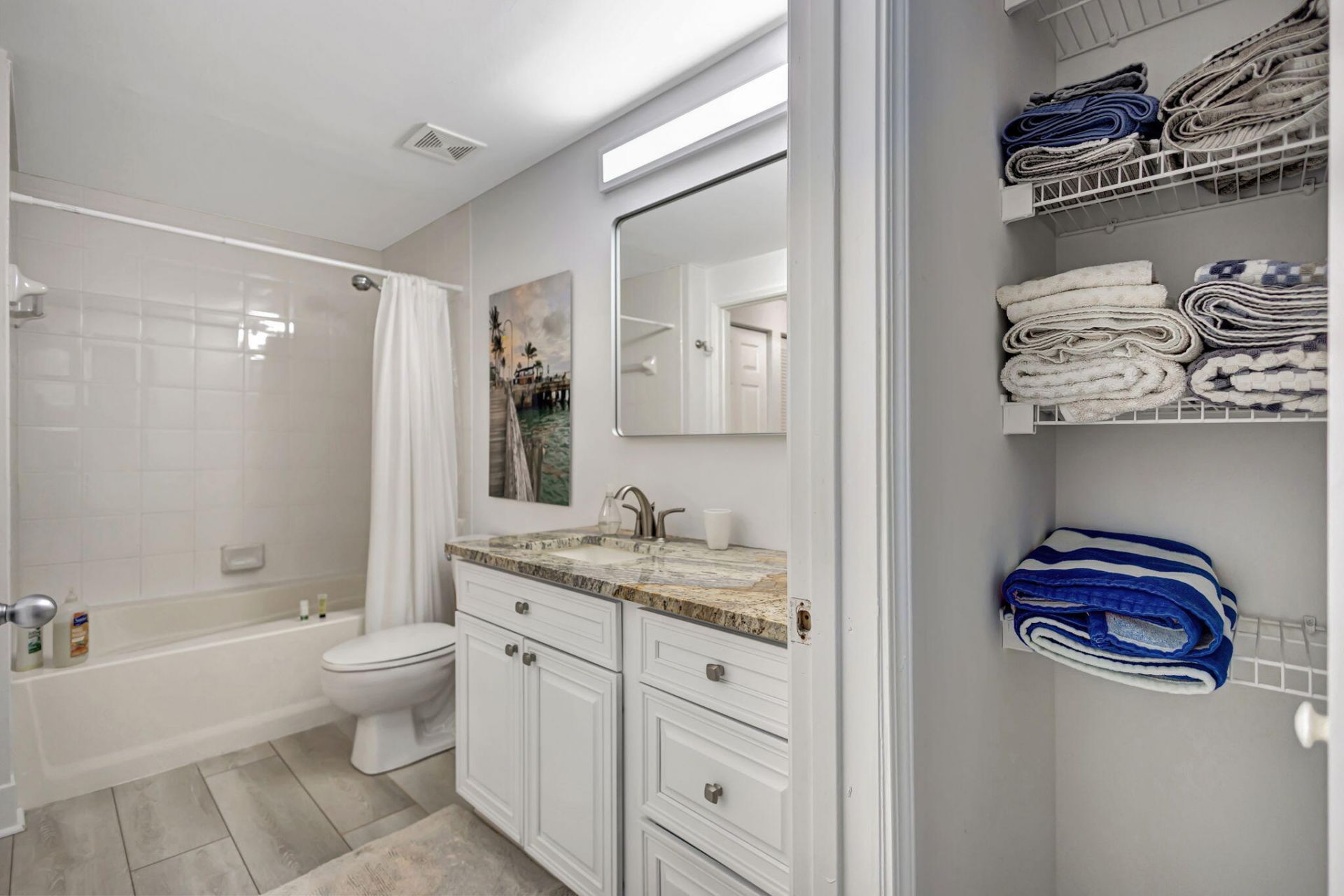 630 S Sapodilla Avenue, Unit 223, West Palm Beach, FL 33401 Photo