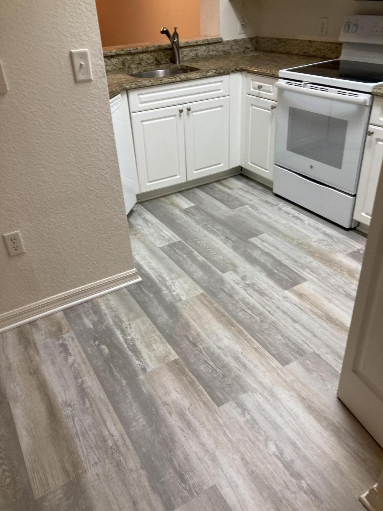 3018 Alcazar Place, Unit 103, Palm Beach Gardens, FL 33410 Photo