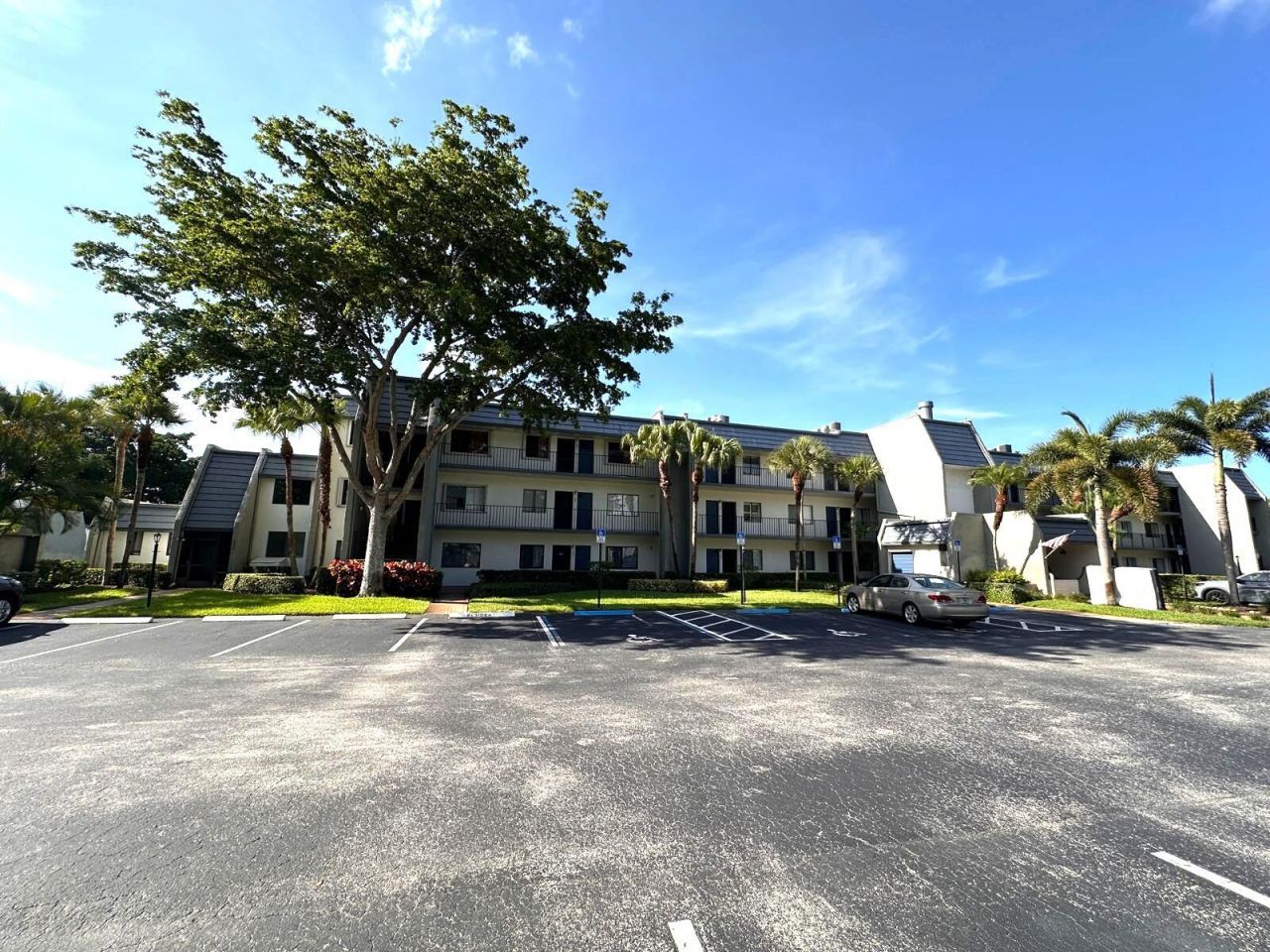 4832 Esedra Court, Unit 203, Lake Worth, FL 33467 Photo
