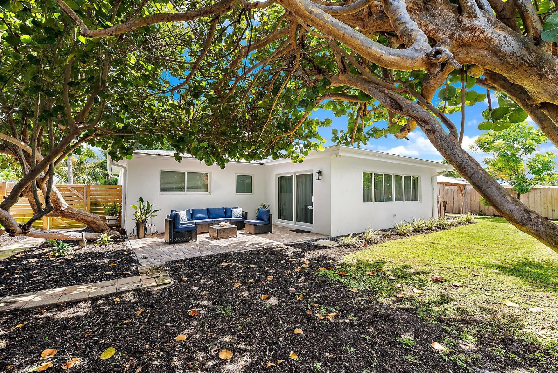 517 Gulf Road, North Palm Beach, FL 33408 Photo