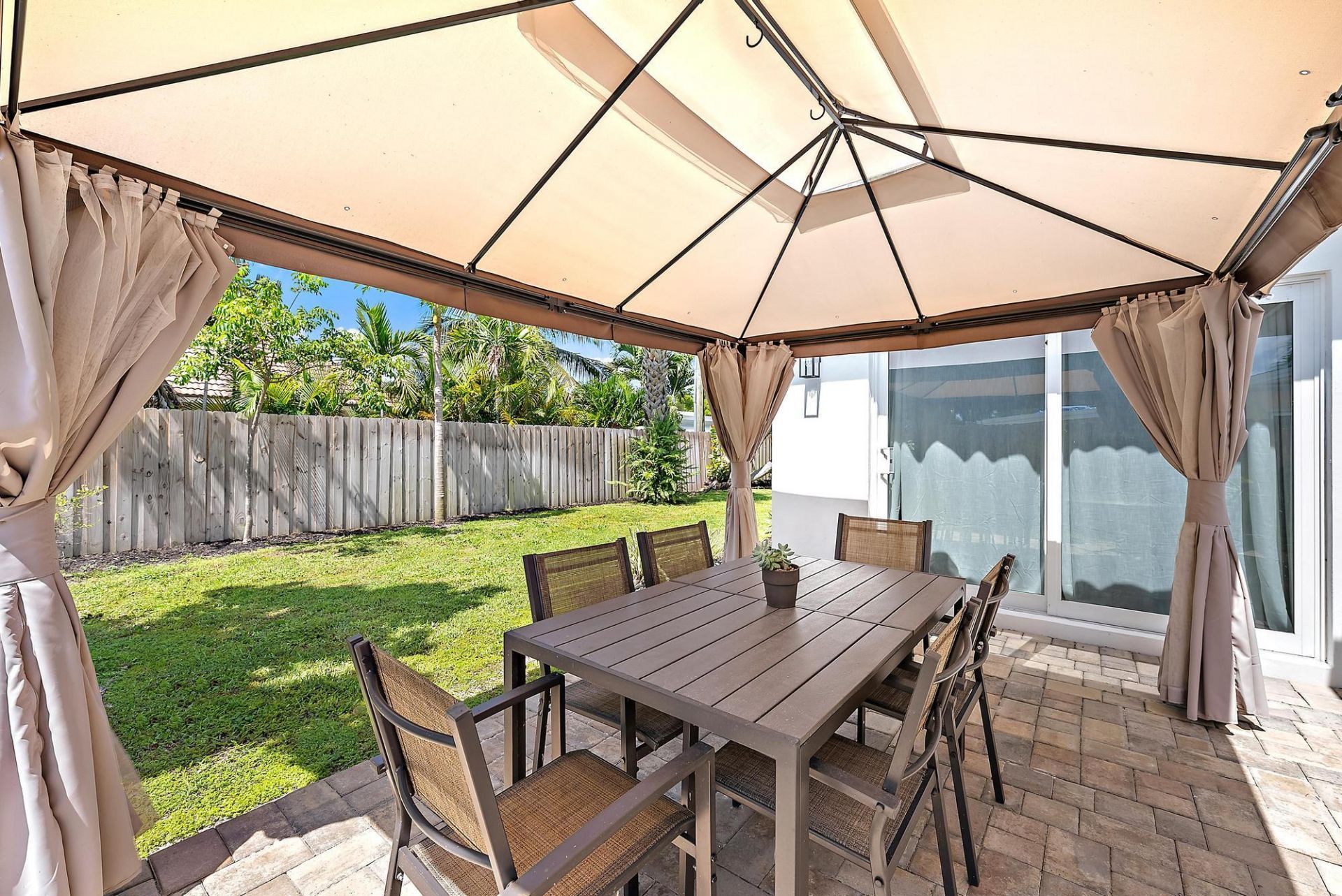 517 Gulf Road, North Palm Beach, FL 33408 Photo