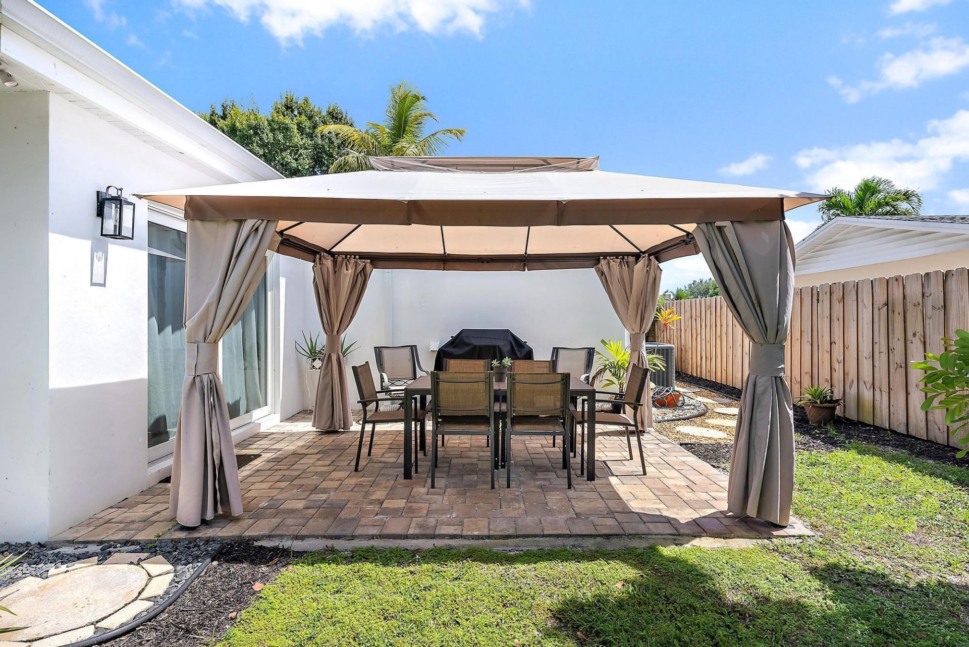 517 Gulf Road, North Palm Beach, FL 33408 Photo