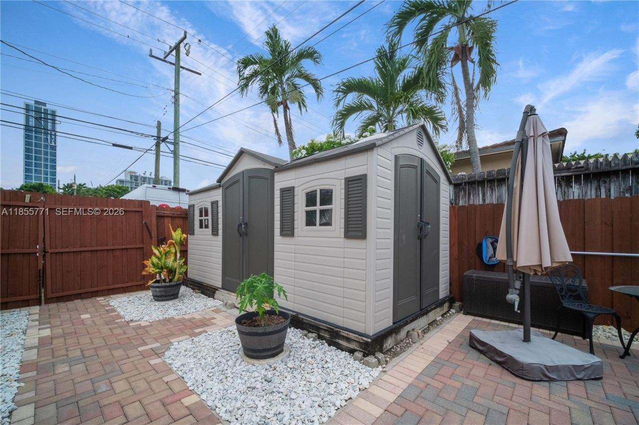 3715 SW 29th St, Miami, FL 33134 Photo