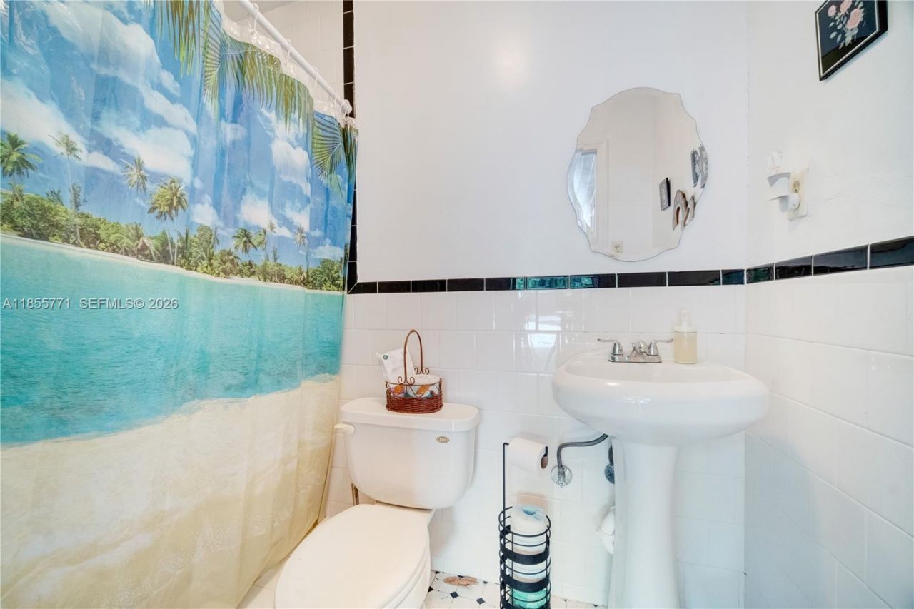 3715 SW 29th St, Miami, FL 33134 Photo