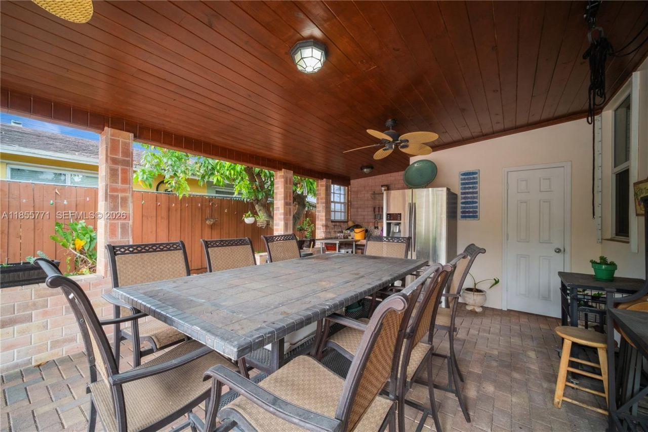 3715 SW 29th St, Miami, FL 33134 Photo