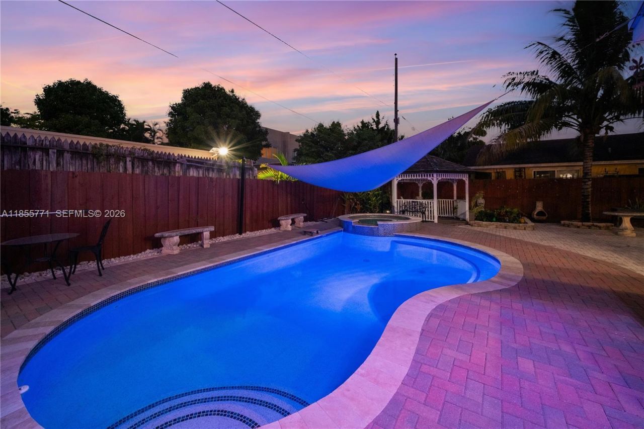 3715 SW 29th St, Miami, FL 33134 Photo