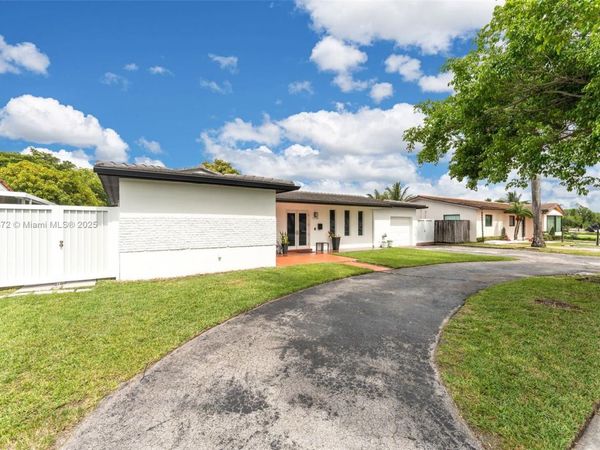 1730 SW 102nd Ave, Miami, FL 33165