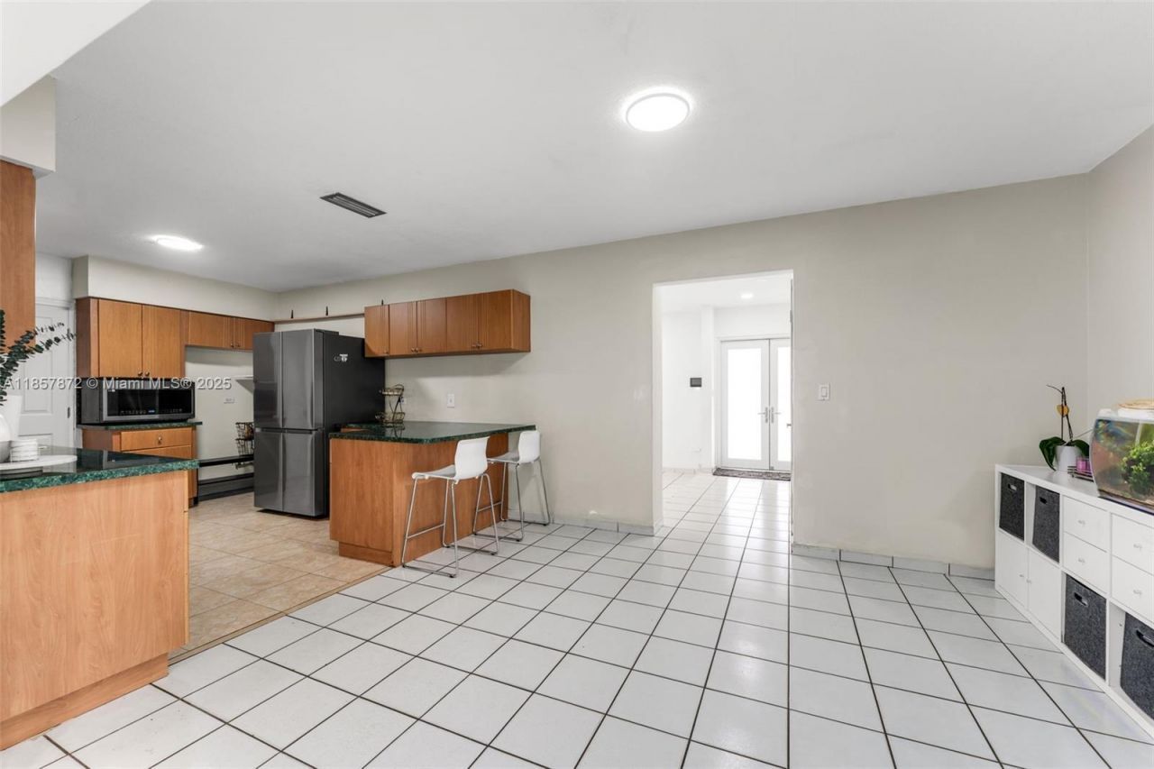 1730 SW 102nd Ave, Miami, FL 33165 Photo